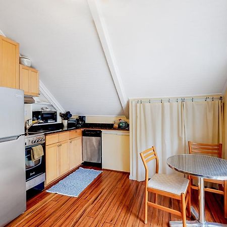 Historic Jewel Apartment Provincetown Exterior photo